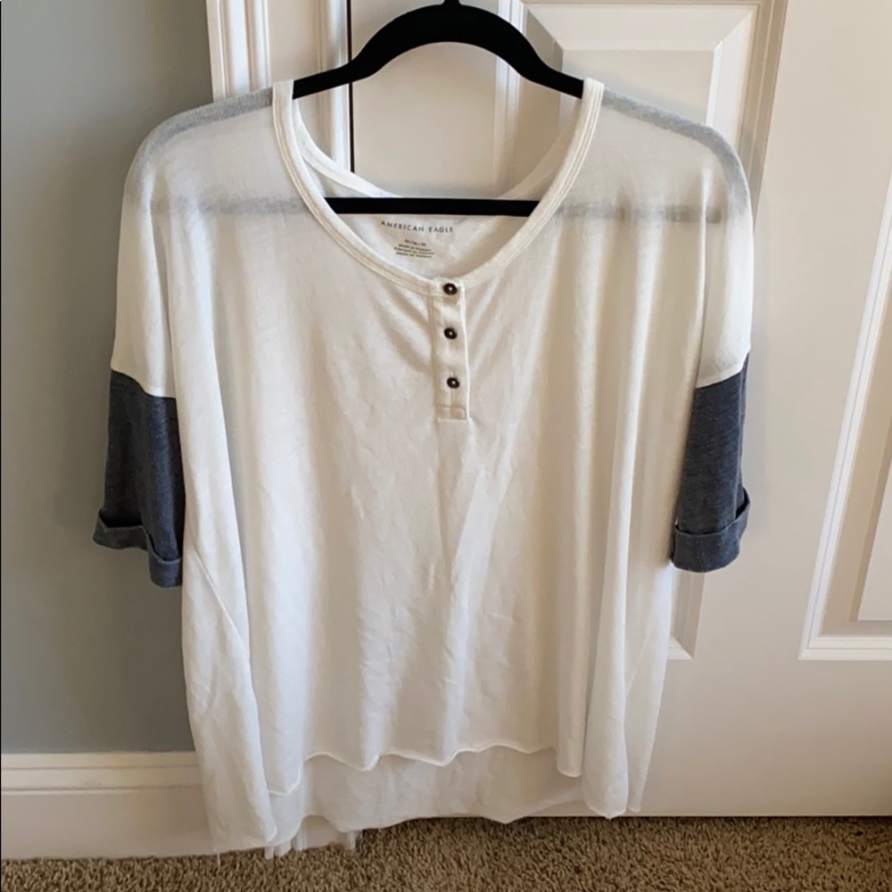 Short sleeved quarter button up top